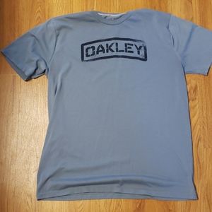 oakley brand T-shirt